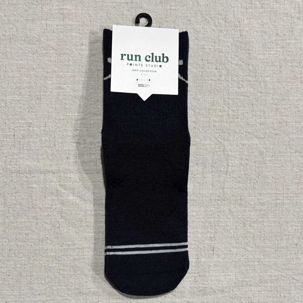 🏃‍♀️NWT Run Club Point Studio Black Athletic Socks 🧦